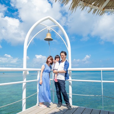 石垣島メモリアルフォトが撮影した「春の石垣島で家族写真」の写真