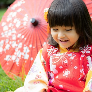 橋本祐里子（まるちゃん）が撮影した「公園でのびのび３歳七五三」の写真