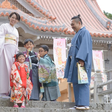 ＥＧＰが撮影した「沖縄七五三」の写真