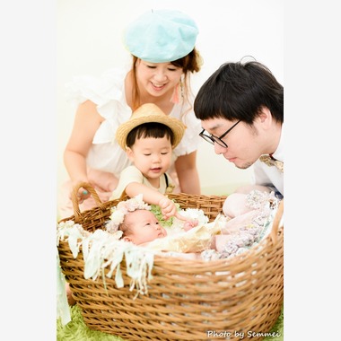 写真家 久保倉千明が出張撮影した「家族写真」の家族写真