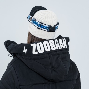 山内康平が撮影した「スノーボード・ウェアブランドスタジオ撮影」の写真