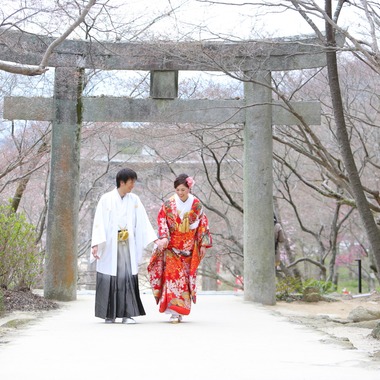 STUDIO AN (スタジオアン)が撮影した「かまど神社」のウェディングフォト