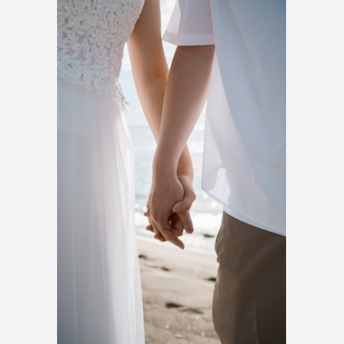 児玉 一成が撮影した「ウェディング前撮り（内灘海岸）」の写真