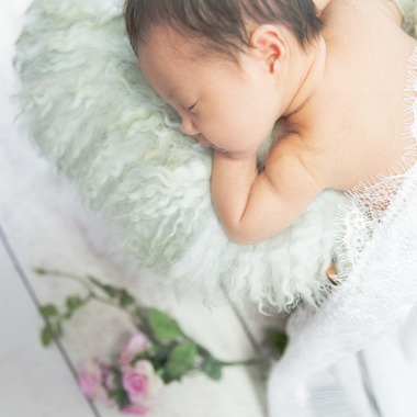 Smile works／益田ともかが出張撮影した「ニューボーンフォト＠大阪」の家族写真