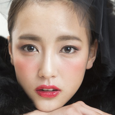 富岡敦が撮影した「まつ毛サロン」の写真