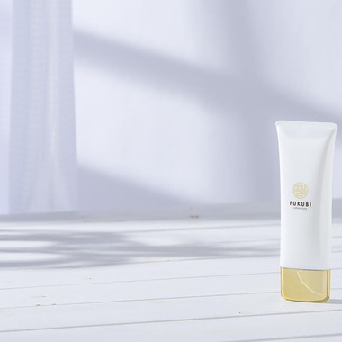 株式会社エスオーエスカンパニーが撮影した「化粧品イメージ撮影」の写真