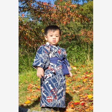 Kennychiが出張撮影した「着物で秋の紅葉フォト」の家族写真