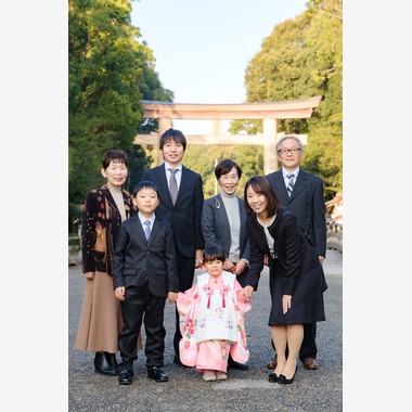 高夏写真店が出張撮影した「七五三の撮影」の家族写真