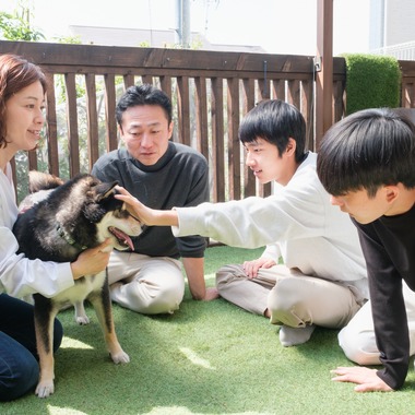 高夏写真店が出張撮影した「家族写真の撮影」の家族写真