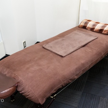 ABNフォトが撮影した「手もみサロン」の写真