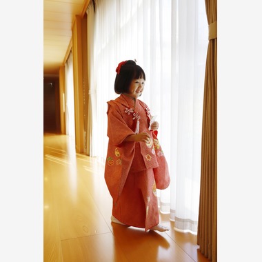 村田わかな広告写真が出張撮影した「まりえちゃん七五三」の家族写真