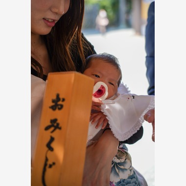 中村誠琢が出張撮影した「お宮参り」の家族写真