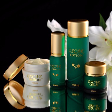 株式会社エスオーエスカンパニーが撮影した「化粧品イメージ撮影」の写真