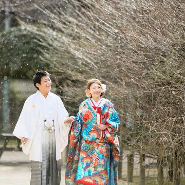 KIKIウェディングが撮影した「冷たい空気の中に春のおとづれ」のウェディングフォト