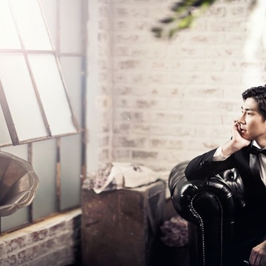 Photo taken by Wedding Howl  - May Studio