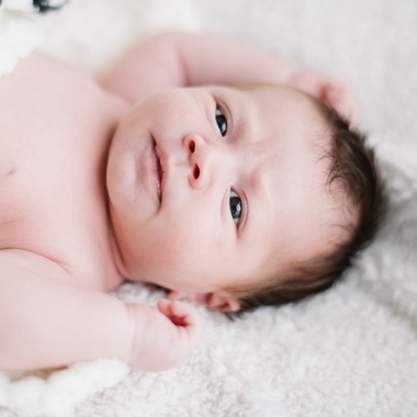 アトリエ　エピカ/清水　一哉が撮影した「ニューボーンフォト」の写真