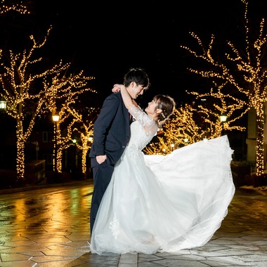 ウィリアムズ　侑依が撮影した「ナイトウェディング」の写真