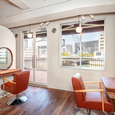 富岡敦が撮影した「ヘアサロン店舗撮影」の写真