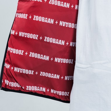 山内康平が撮影した「スノーボード・ウェアブランドスタジオ撮影」の写真