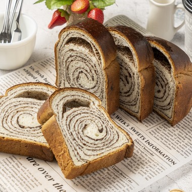 森脇 稔が撮影した「パン・和菓子・洋食・お好み焼き」の写真