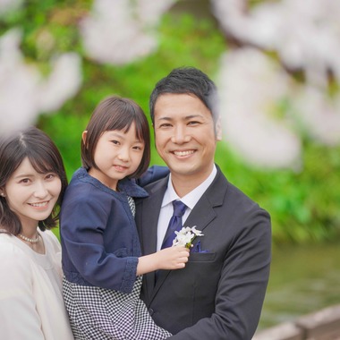CREATIVE HOUSEが出張撮影した「入学・卒業写真の出張撮影」の家族写真