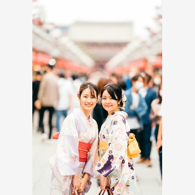 モーメンツが出張撮影した「浅草散策」の家族写真