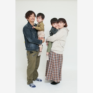 フォトスタジオアットホームが出張撮影した「人物撮影」の家族写真