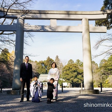しのみんこフォトが出張撮影した「七五三フォト」の家族写真