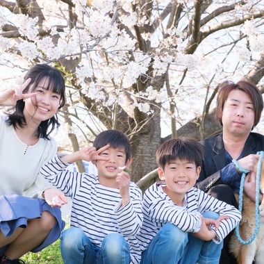高夏写真店が出張撮影した「家族写真の撮影」の家族写真