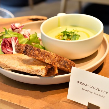 和香葉が撮影した「カフェ内覧会」の写真