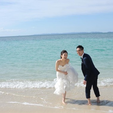 Photo taken by Avenir - Beach Photo wedding