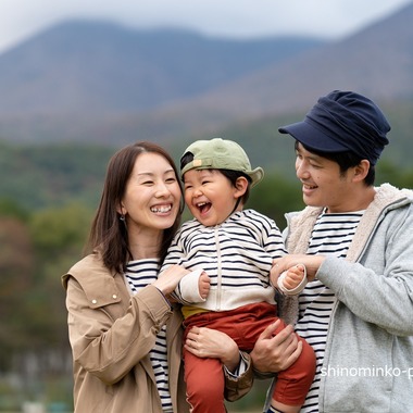 しのみんこフォトが出張撮影した「お誕生日・初節句・結婚記念日・旅行・スポーツなど」の家族写真