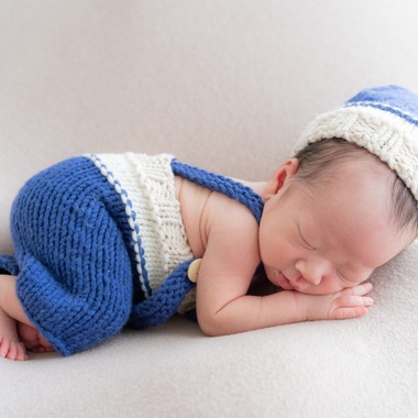 MALVA Photographyが出張撮影した「ニューボーンフォト（出張撮影）」の家族写真