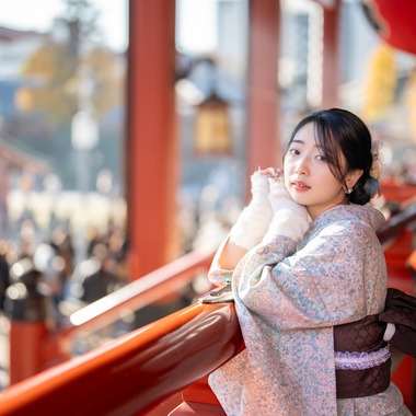 ARUKU PHOTOが撮影した「浅草寺周辺での記念撮影」の写真