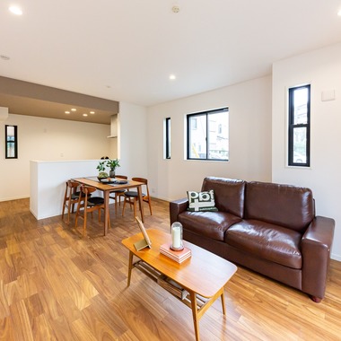 滋賀淳が撮影した「建築、店舗、竣工」の写真