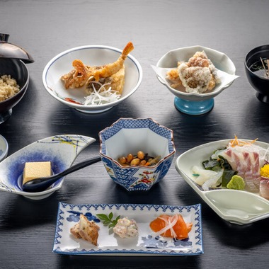 富岡敦が撮影した「旅館撮影　館内と料理写真」の写真