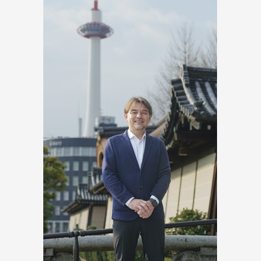 ノーザンスタジオが撮影した「京都の日常を背景としたプロフィール写真」の写真