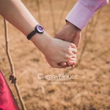 Photo taken by CherryHouse Photography - 庭で