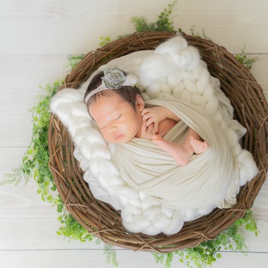 MALVA Photographyが出張撮影した「ニューボーンフォト（出張撮影）」の家族写真