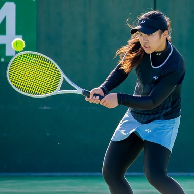 戸坂　良枝が撮影した「テニスなどのスポーツ」の写真