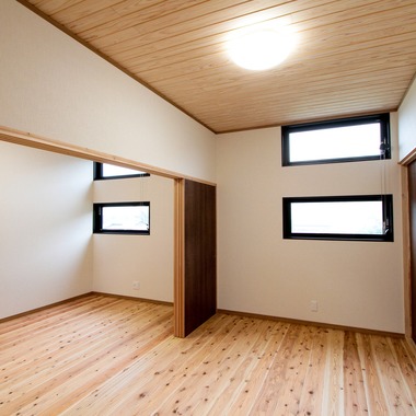 隈元智子が撮影した「家」の写真