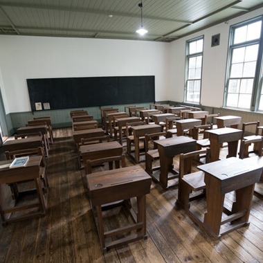 手塚隆弘が撮影した「室内（16ｍｍストロボ使用）」の写真