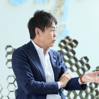 SHO HASEGAWAが撮影した「大阪大学教授・アース製薬社長対談インタビュー」の写真