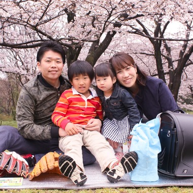 Photographer935が出張撮影した「入学祝」の家族写真