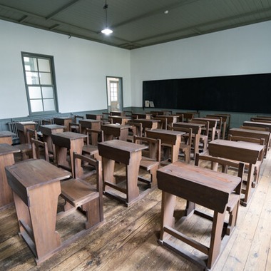 手塚隆弘が撮影した「室内（16ｍｍストロボ使用）」の写真