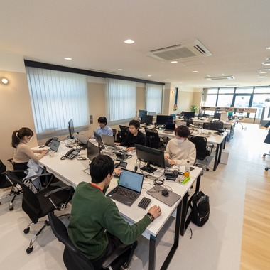 フォトスタジオENOが撮影した「企業プロフィール」の写真