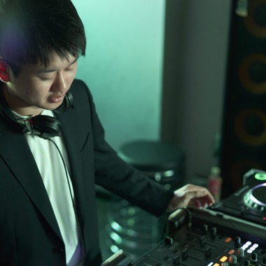 Actが撮影した「アーティスト撮影（プロフィール用）」の写真