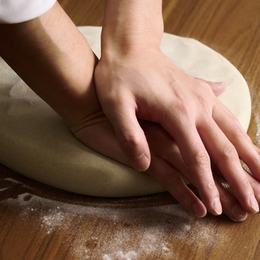 植田 友樹が撮影した「手打ち蕎麦の調理風景」の写真