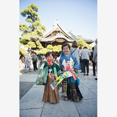 藤原和彦が撮影した「活気あふれる柴又帝釈天」の写真