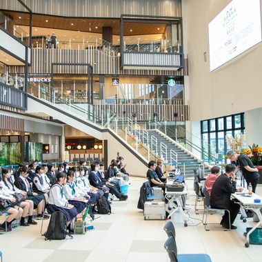 MEGANETWORKSが撮影した「全国高校生花いけバトル」の写真